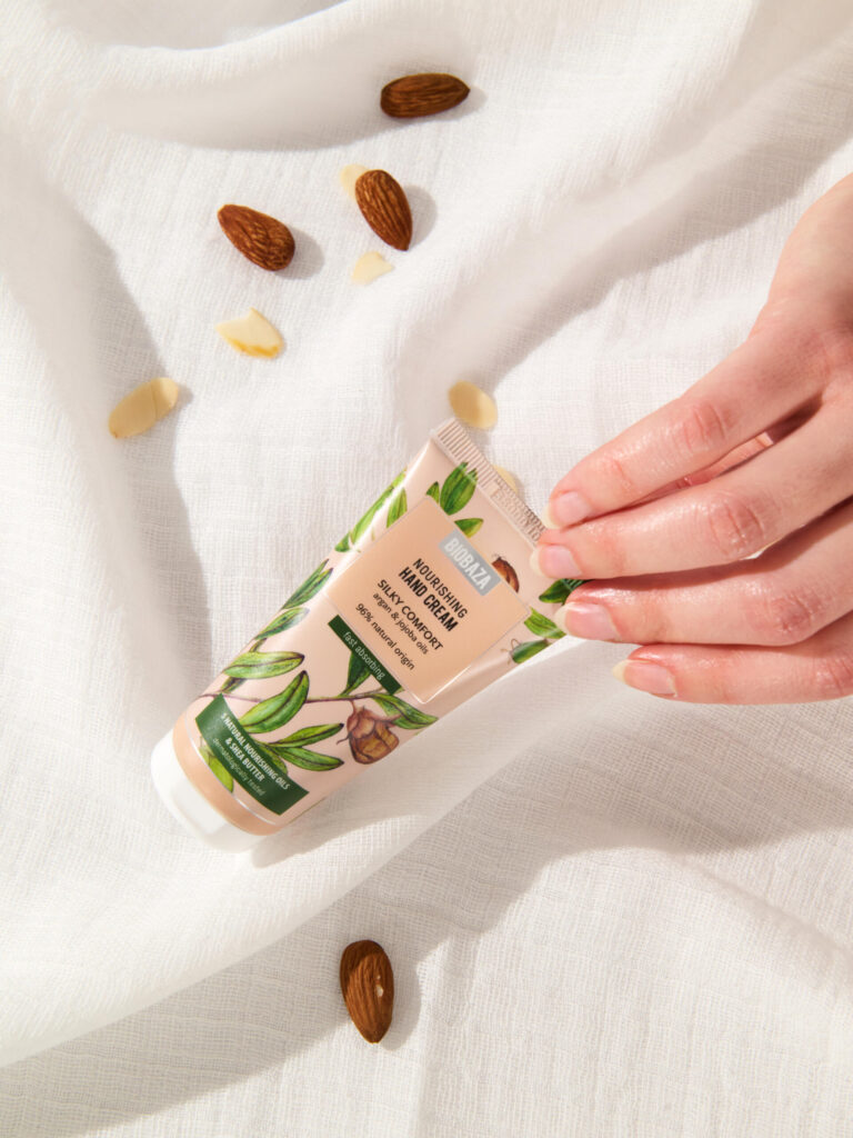 Подхранващ крем за ръце Silky Comfort - BIOBAZA - Image 2